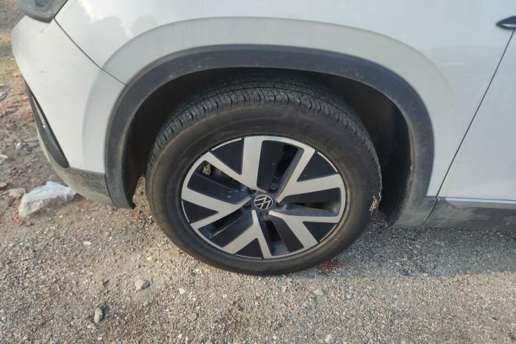 Used Volkswagen Tayron 2023 300TSI Two-Wheel-Drive Luxury Plus Advanced Edition
