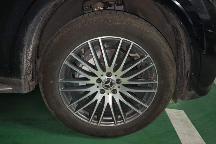 Used Mercedes-Benz GLC 2023 Refreshed GLC 300 L 4MATIC Dynamic Version 7-Seater
