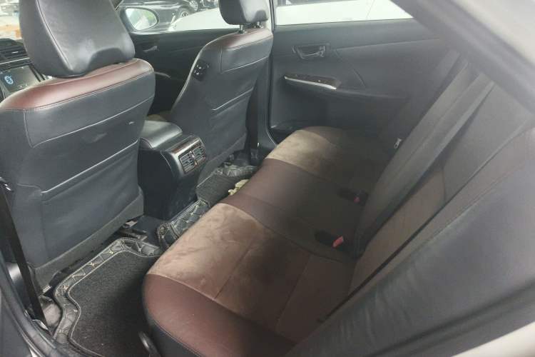 Used Toyota Camry 2016 2.5G 10th Anniversary Deluxe Navigation Edition
