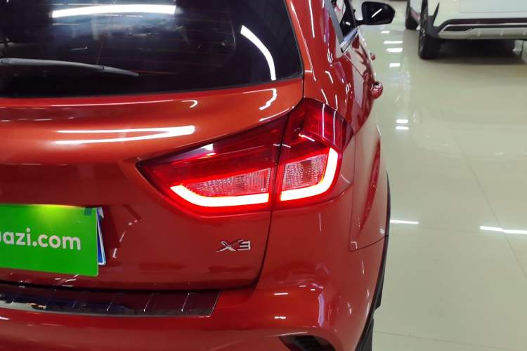 Used Geely Auto Vision X3 2017 1.5L Automatic Prestige Model
