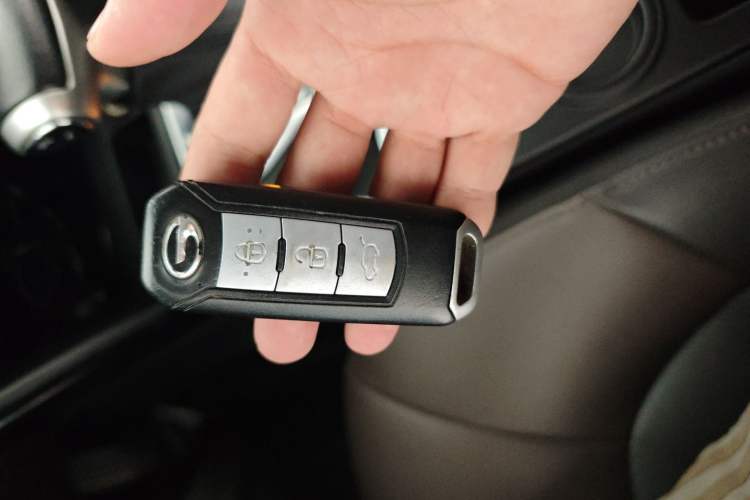 Used GAC Trumpchi GS4 2017 235T G-DCT Two-Wheel Drive Elite Edition