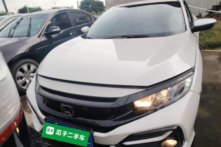 Used Honda Civic 2021 HATCHBACK 220TURBO CVT New Trendsetter
