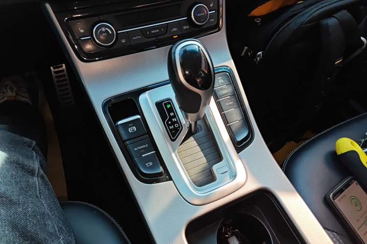 Used Geely Auto Emgrand GS 2018 Lingchao Edition 1.4T Automatic Zunshang Smart Connectivity Model
