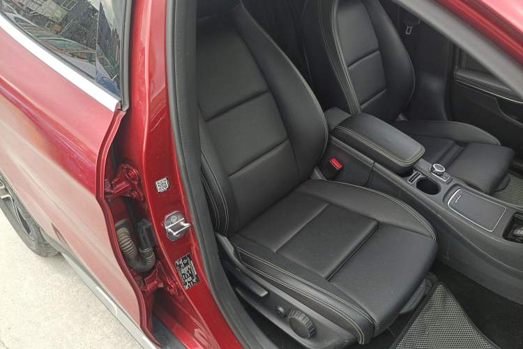 Used Mercedes-Benz GLA 2018 GLA 200 Fashion Model