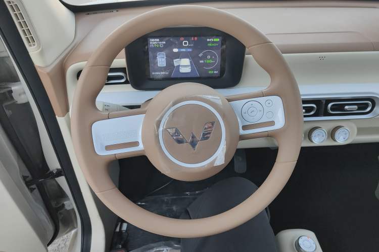 Used Wuling Hongguang MINIEV 2024 3rd Generation 215km Youth Edition
