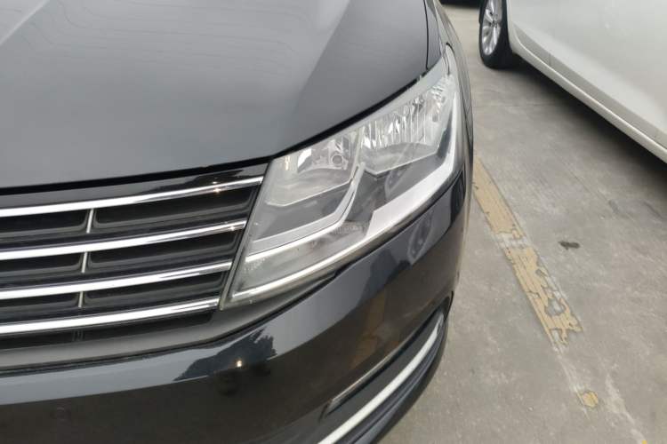 Used Volkswagen Lavida 2015 1.6L Manual Comfort Edition