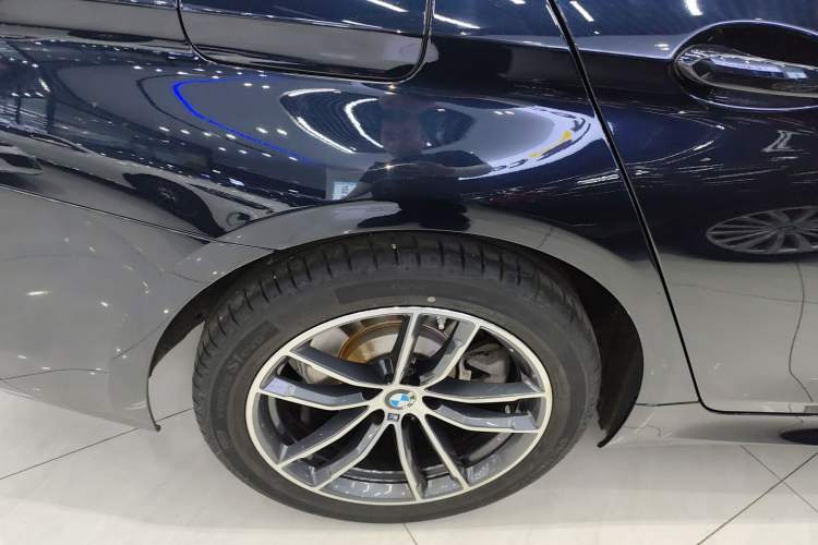 Used BMW 5 Series 2022 Second Facelift 525Li M Sport Package
