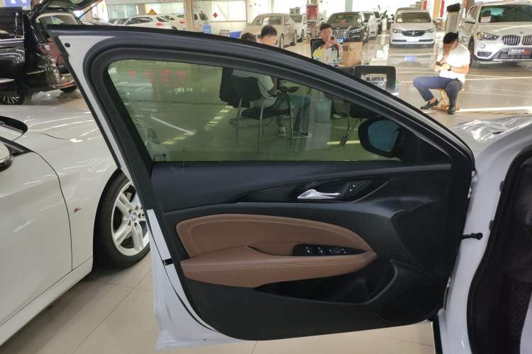 Used Buick Regal 2019 20T Elite Version China V Standard
