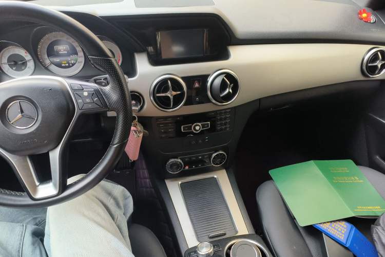 Used Mercedes-Benz GLK-Class 2014 GLK 260 4MATIC Dynamic Model