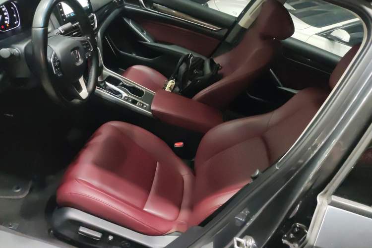 Used Honda Accord 2022 260TURBO Phantom Night · Prestige Edition
