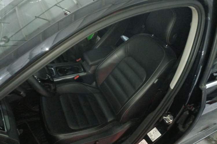 Used Volkswagen Passat 2017 330TSI DSG Luxury Edition