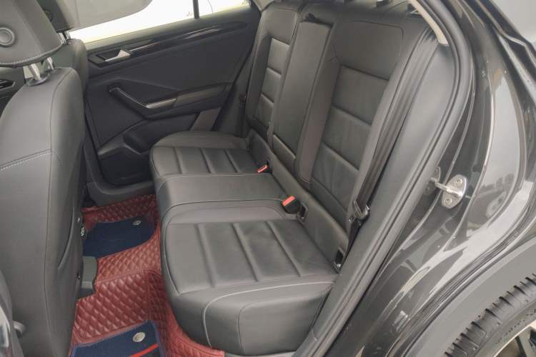 Used Volkswagen T-ROC 2021 280TSI DSG Two-Wheel Drive Comfort Connect Edition
