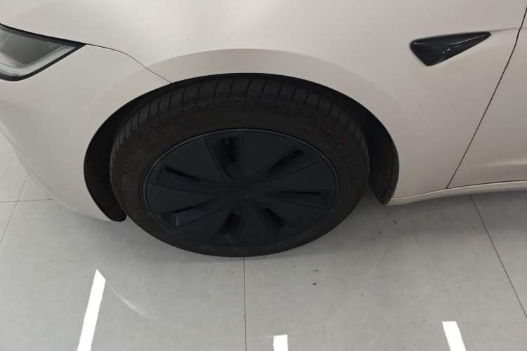 Used Tesla Model 3 2025 Rear-Wheel-Drive Version

