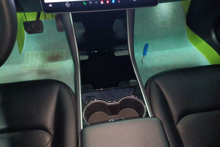 Used Tesla Model 3 2019 Long-Range All-Wheel-Drive Version
