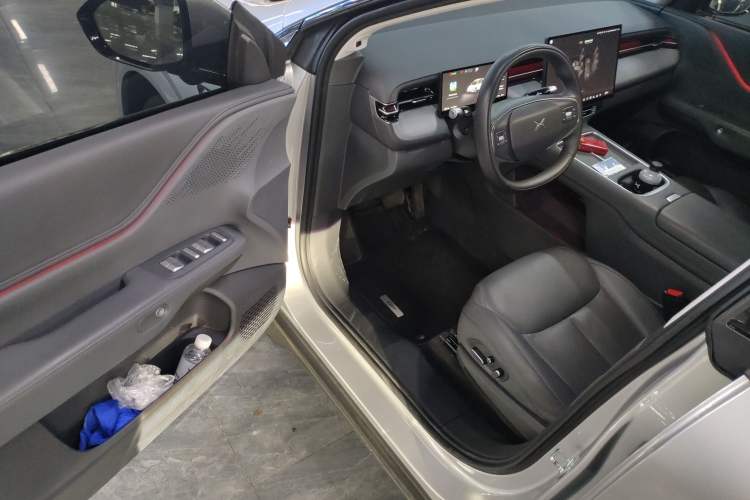 Used XPeng G6 2025 625 Long-Range Max Flagship Edition