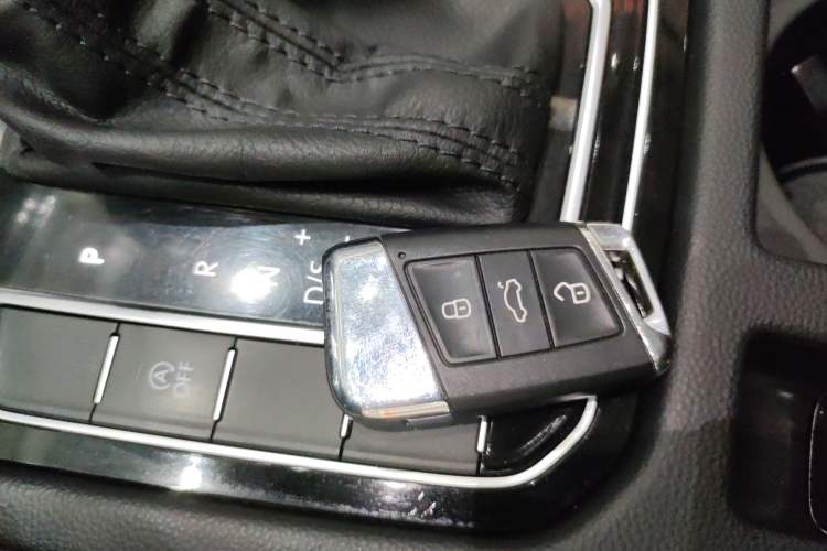 Used Volkswagen Magotan 2019 330TSI DSG Luxury Version China VI Standard
