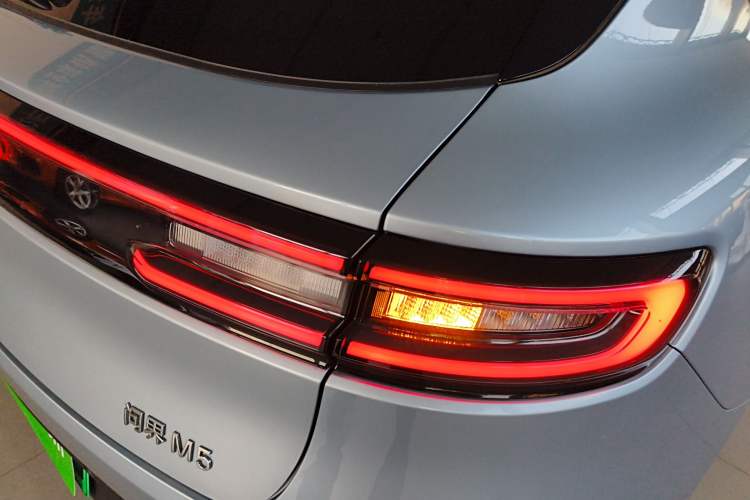 Used Hima AITO M5 2024 Extended-Range Max Rear-Wheel Drive Advanced Intelligent Driving Version