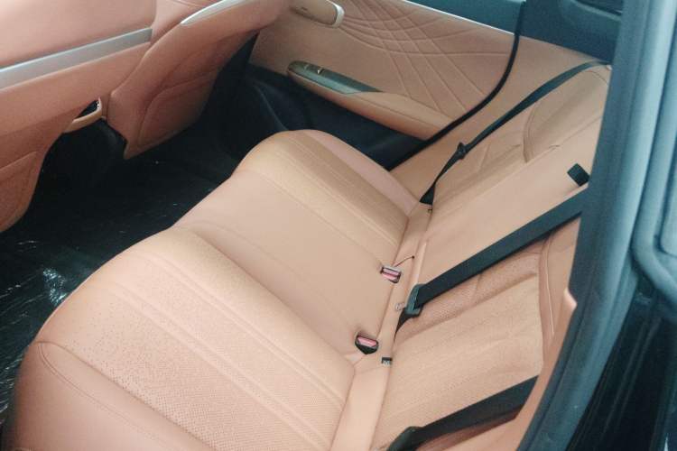 Used  S07 2025 215Max Huawei Qiankun Intelligent Driving ADS SE Range-Extended Version