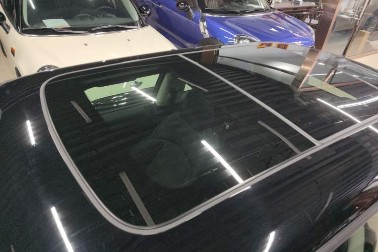 Used  MINI 2022 1.5T COOPER Classic Edition
