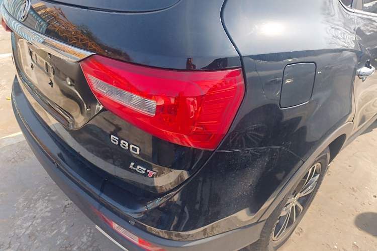 Used Dongfeng Fengon 580 2018 1.5T Manual Luxury Model