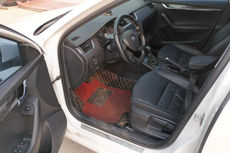 Used Skoda Octavia 2016 1.6L Automatic Smart Drive Edition