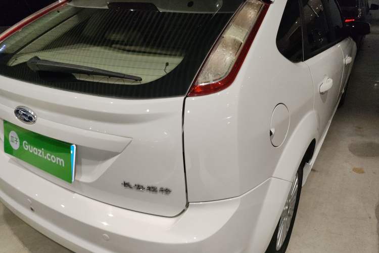 Used Ford Focus 2013 Hatchback Classic 1.8L Automatic Fashion Edition
