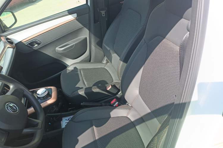 Used Dongfeng NAMMI BOX 2022 Light Wind Edition 201KM Lightning Model