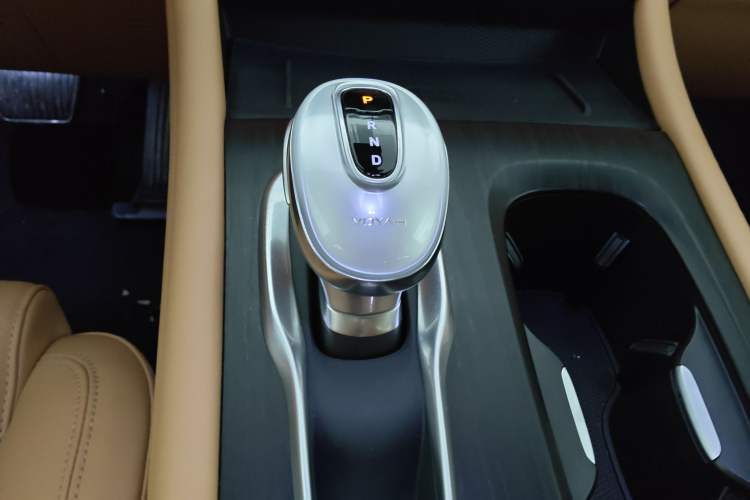 Used VOYAH Dream 2022 Low-Carbon Edition Plus Intelligent Driving Package
