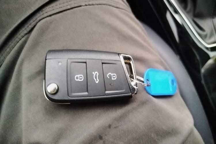 Used Volkswagen Tharu 2025 NewRui 300TSI Prestige Edition