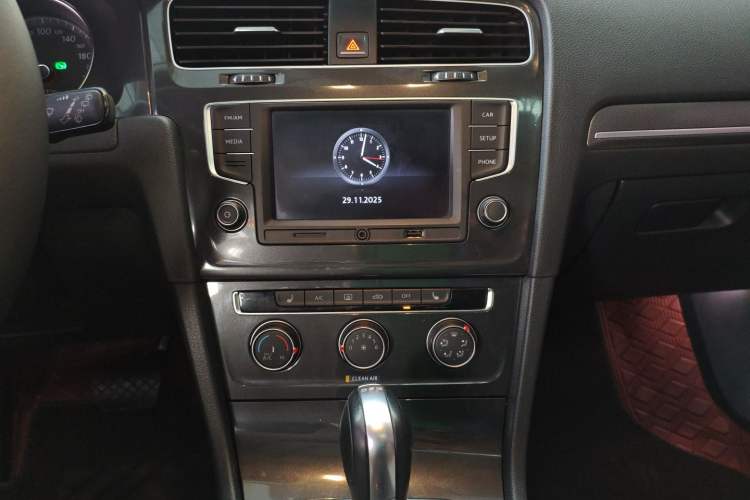 Used Volkswagen Golf 2017 230TSI Automatic Luxury Million-Vehicle Commemorative Edition