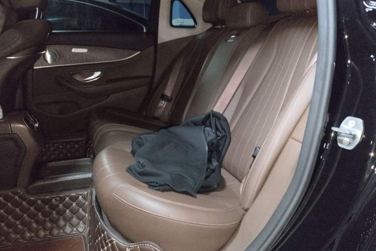 Used Mercedes-Benz E-Class 2019 Facelifted E 300 L Stylish Version
