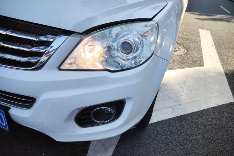 Used Haval H6 2016 Upgraded Model 1.5T Automatic Two-Wheel Drive Elite Version
