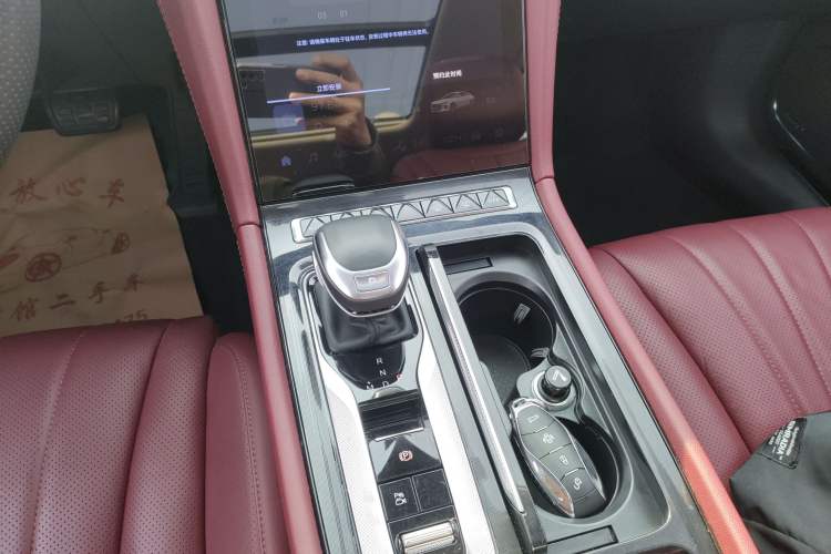 Used Hongqi H5 2024 2.0T Automatic Smart Connect Flagship Edition
