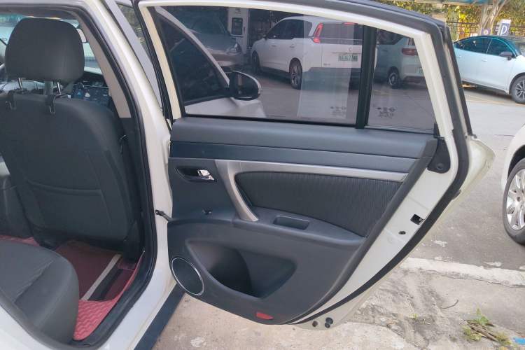 Used Haima M6 2017 1.6L Manual Comfort Model
