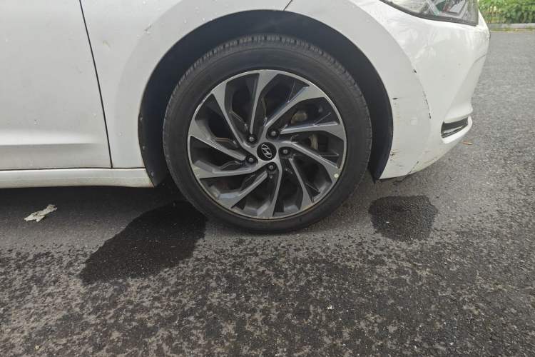 Used Hyundai Elantra 2019 1.5L CVT Smart & Luxurious Trim
