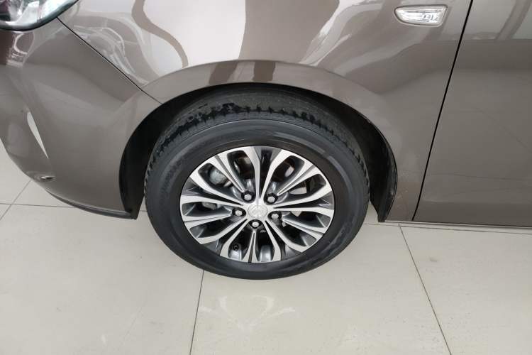 Used Buick GL8 2021 Land Cruiser Executive Class 652T Comfort Model