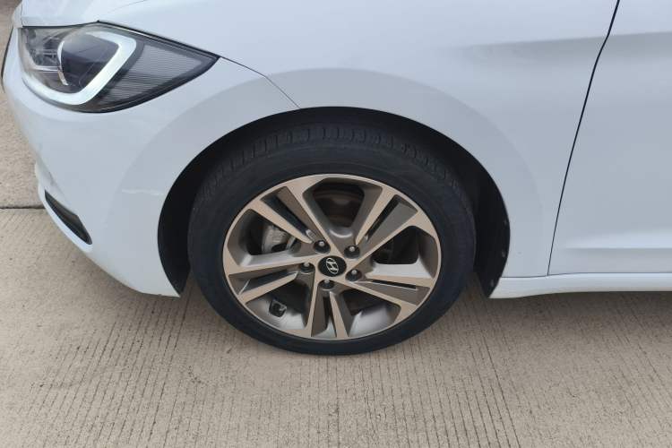 Used Hyundai Elantra 2016 1.6L Automatic ZhiXuan – Elite Version