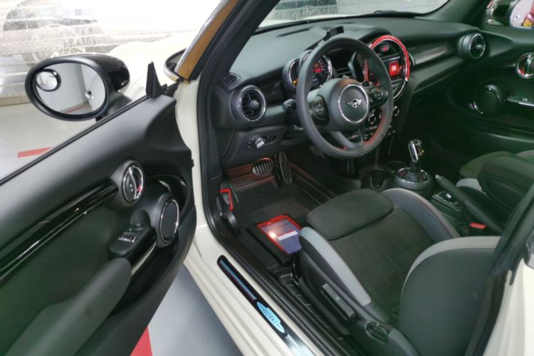 Used  MINI 2019 2.0T COOPER S Racing Driver
