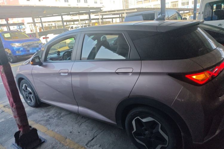 Used BYD Dolphin 2021 405 km Fashion Edition
