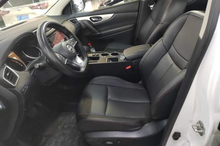 Used Nissan Qashqai 2023 Classic 2.0L CVT XV Prem. Smart Enjoyment Edition
