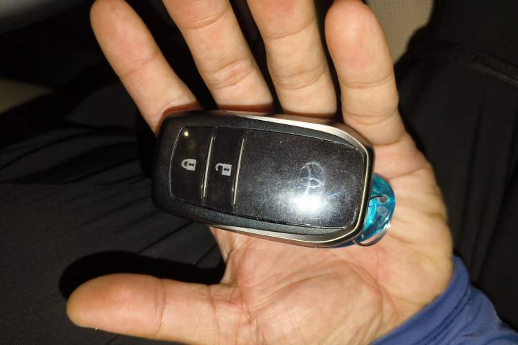 Used Toyota Highlander 2018 2.0T Four-Wheel Drive Knight Edition 7 Seats China VI Standard
