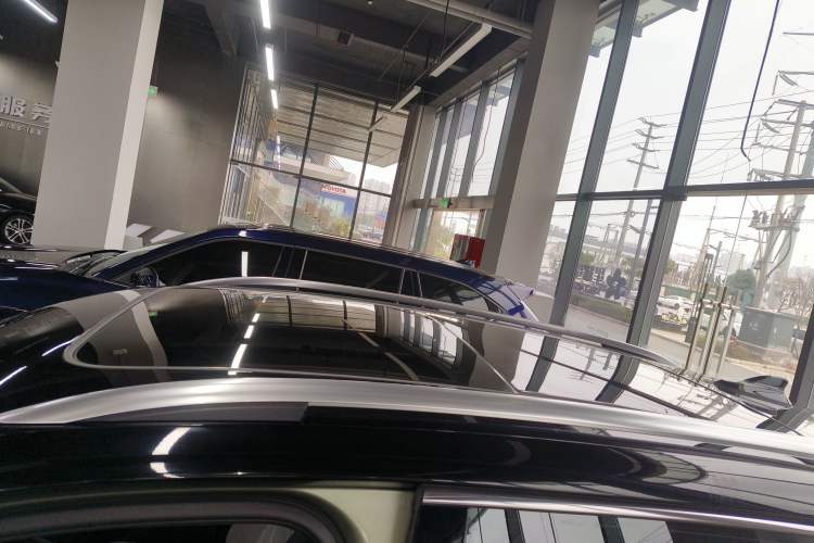 Used Volkswagen Tayron 2025 Tiguan L 380TSI 4Motion Luxury Easy Package
