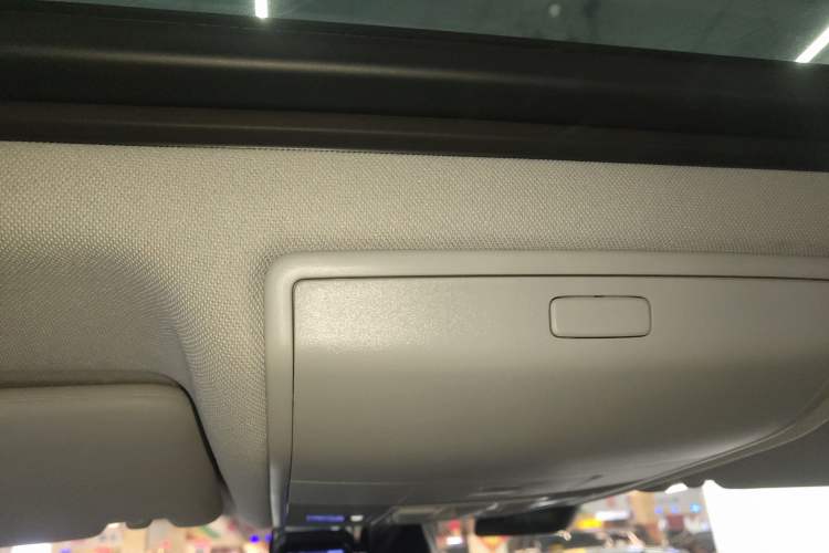 Used Volkswagen Tiguan L 2018 Facelift 330TSI Automatic Two-Wheel Drive Luxury Edition