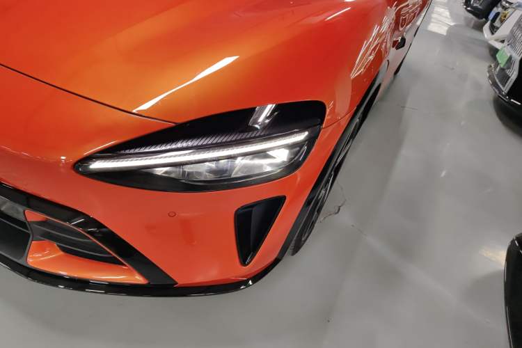 Used  YU7 2025 Ultra-Long Range High-Performance All-Wheel-Drive Max Edition