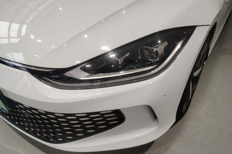 Used Volkswagen Lamando 2025 Lavida L 280TSI DSG Cool & Spicy Edition