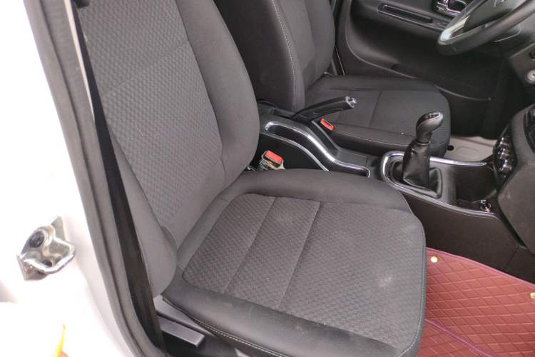 Used Jinbei Gold Hiace 2023 1.5L Passenger Vehicle Engineering Lion 9 Seats
