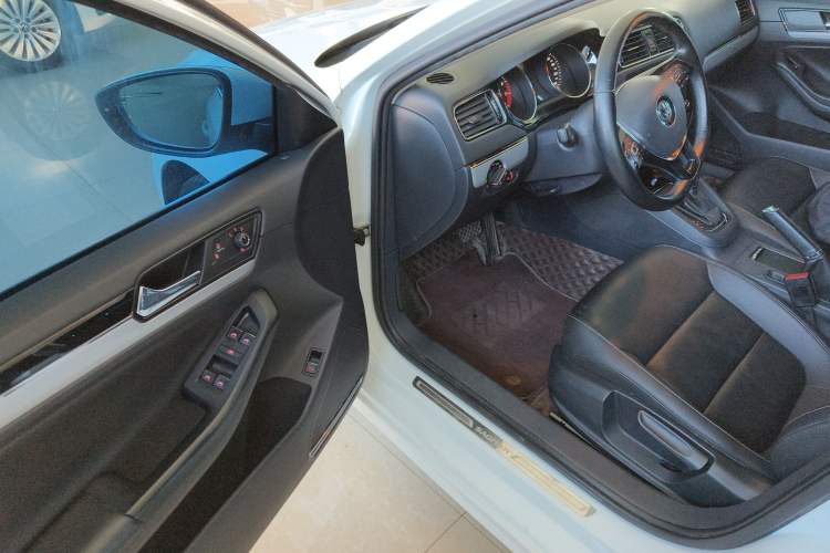 Used Volkswagen Sagitar 2018 1.6L Automatic Comfort Model