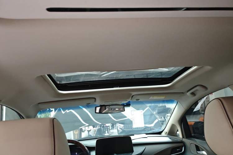 Used Buick GL8 2022 Land Business Class 652T Luxury Model
