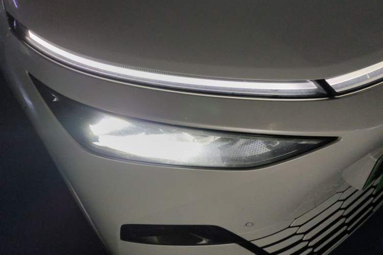 Used XPeng X9 2024 702 Ultra-Long Range Max