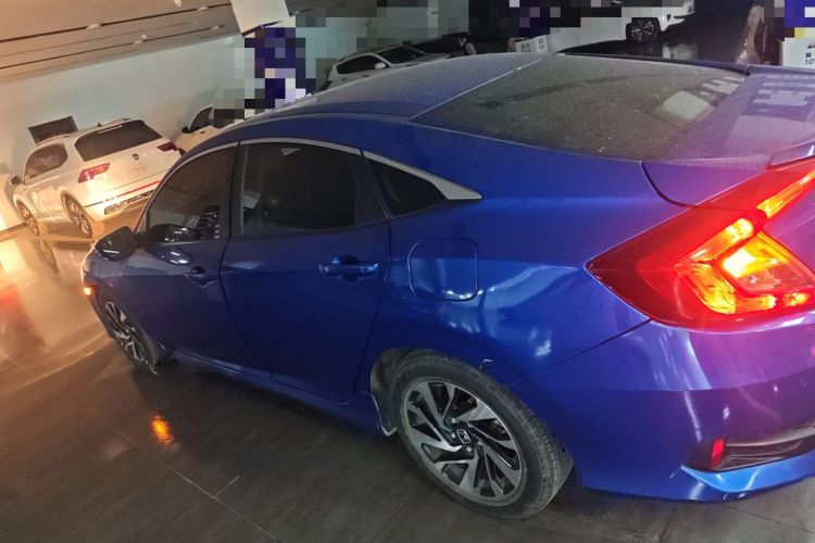 Used Honda Civic 2016 220TURBO CVT Luxury Edition
